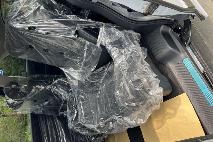 本田 艾力绅 2024款 2.0L e:HEV 豪华版中控内饰7011