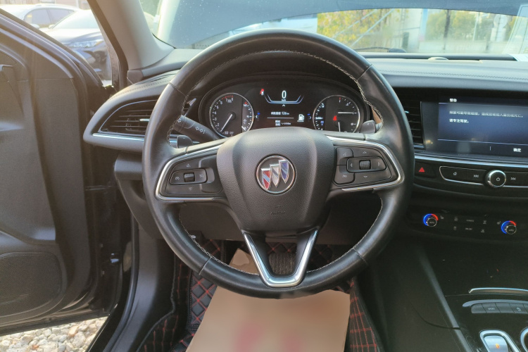 别克 君威 2020款 552T 豪华型中控内饰13