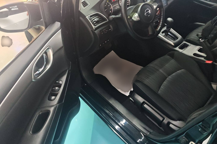 日产 轩逸 2022款 经典 1.6XE CVT舒适版中控内饰20