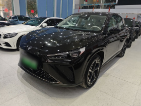 哪吒汽车 哪吒L 2024款 增程 310 闪充版