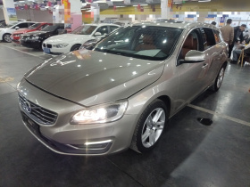沃尔沃V60 2015款 T5 智雅版