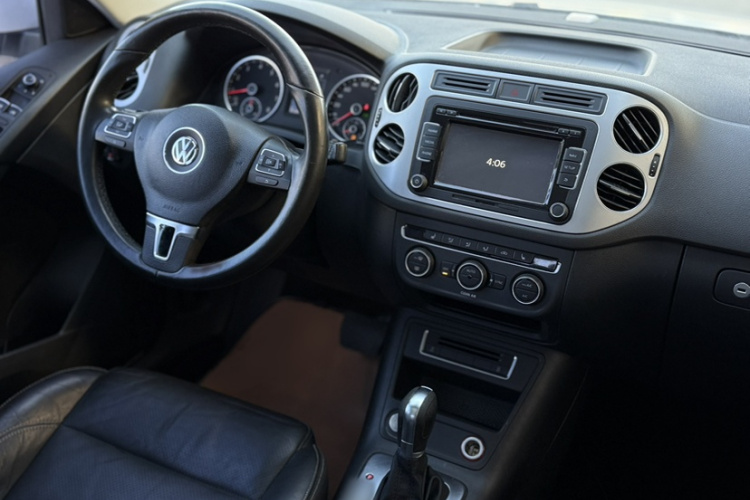 大众 途观 2016款 300TSI 自动两驱豪华版中控内饰7006