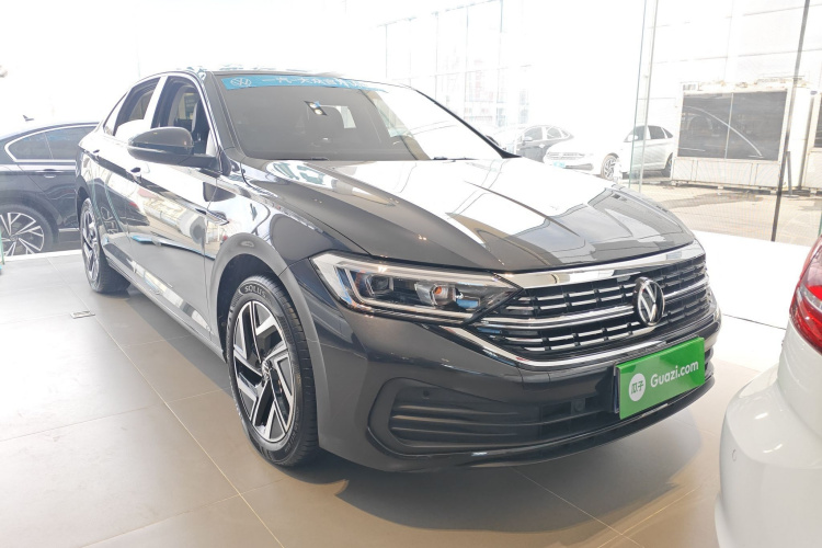 大众 速腾 2025款 改款三 300TSI DSG超越版车身外观3