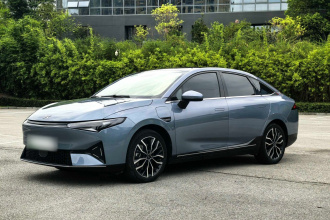 小鹏P5 2022款 460E+