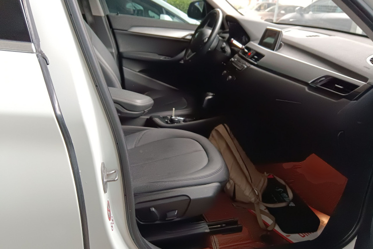 宝马X1 2018款 sDrive20Li 领先型局部细节41