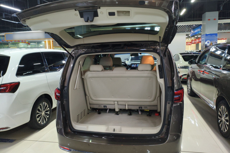 别克GL8 2021款 陆上公务舱 652T 尊贵型局部细节23