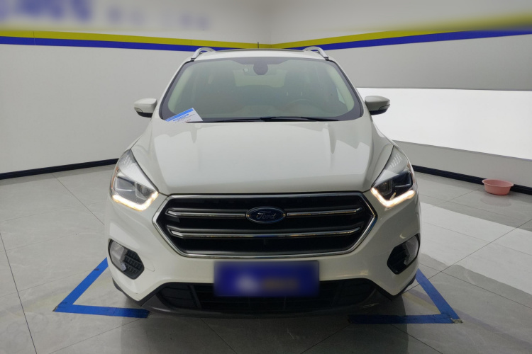 福特 翼虎 2019款 EcoBoost 180 两驱铂翼型 国VI车身外观2