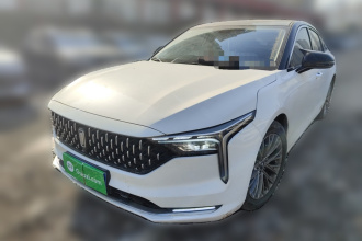 奔腾B70 2023款 第三代 1.5T 自动乐享型70周年纪念版