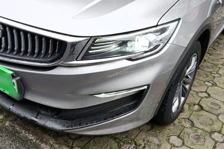 吉利汽车 嘉际新能源 2022款 1.5TD PHEV 白金尊贵型局部细节36