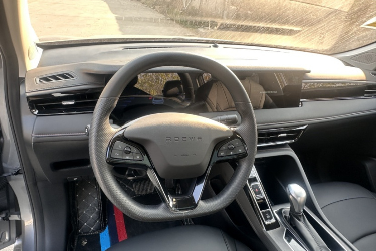 荣威i5 2026款 1.5L CVT豪华版中控内饰7006