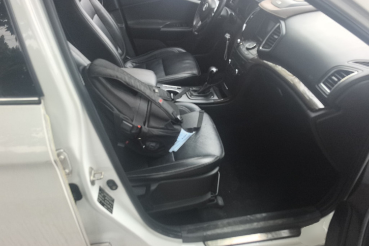 北汽幻速S6 2017款 1.5T CVT畅享型局部细节41