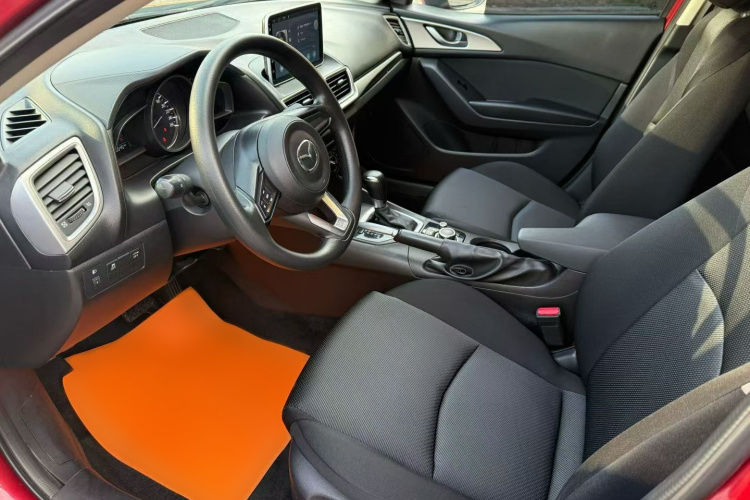 马自达3 昂克赛拉 2019款 云控版 两厢 1.5L 自动舒适型 国VI中控内饰7003