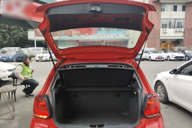 大众 Polo 2016款 1.4L 手动风尚型局部细节23