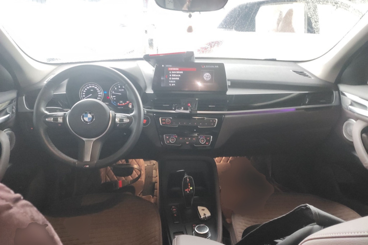宝马X1 2022款 sDrive25Li 领先型中控内饰12