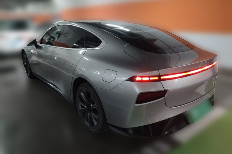 小鹏P7 2022款 586G车身外观6003