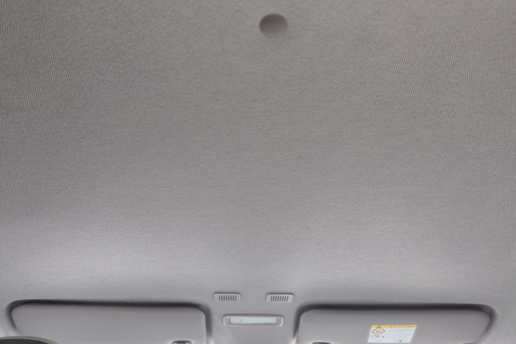 吉利银河 2025款 210km 熊猫骑士中控内饰22