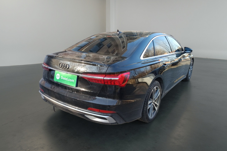 奥迪A6L 2023款 改款 40 TFSI 豪华动感型车身外观7