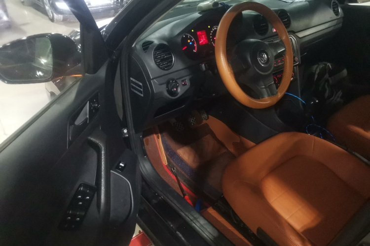 大众 捷达 2015款 质惠版 1.4L 手动时尚型中控内饰7003