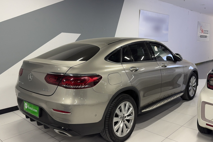 奔驰GLC轿跑 2020款 GLC 260 4MATIC 轿跑SUV车身外观6011