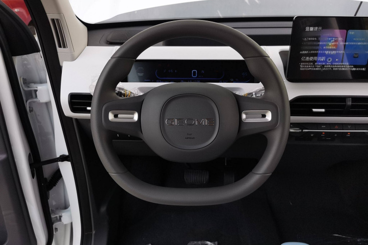 吉利汽车 2024款 熊猫mini 200km 耐力熊局部细节13