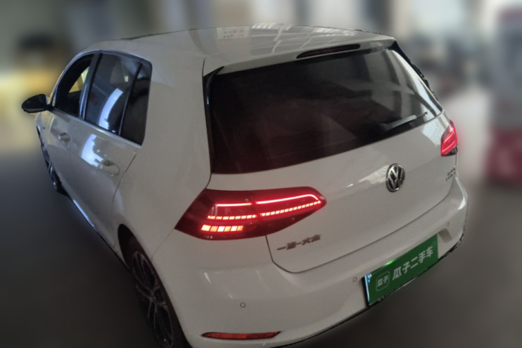 大众 高尔夫 2018款 280TSI 自动R-Line型车身外观5