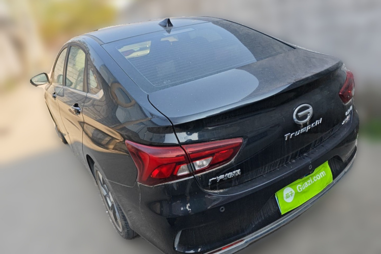 广汽传祺 传祺GA4 2018款 200T 自动尊享版车身外观5