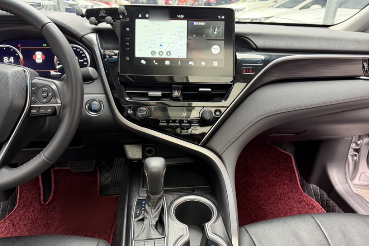 丰田 凯美瑞 2023款 2.5G 豪华版中控内饰7007