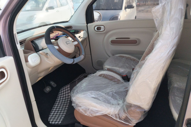 奔腾小马 2026款 222km 萌趣马 Plus局部细节19