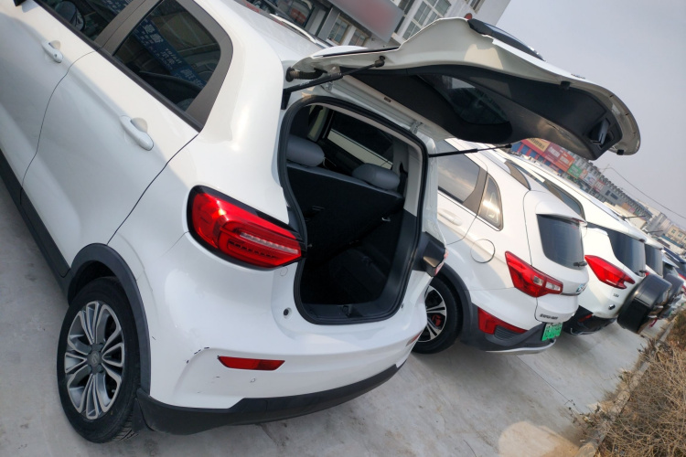 零跑汽车 零跑T03 2021款 400舒享版机舱底盘23