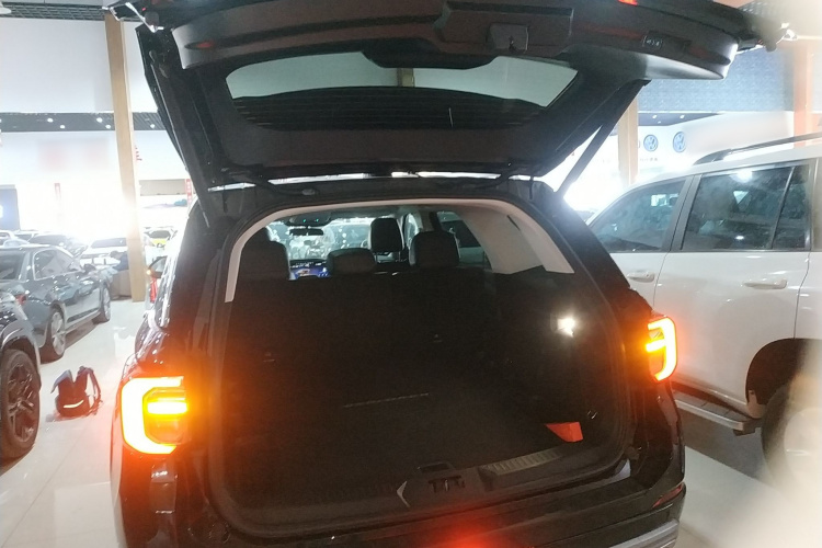 福特 探险者 2025款 2.3T EcoBoost 四驱穿越版 5座局部细节23