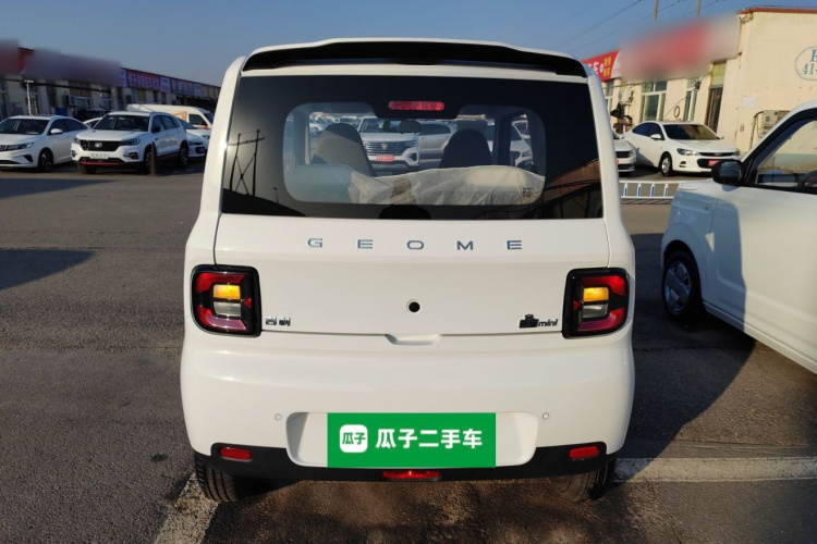 吉利银河 熊猫 2025款 210km 元气熊车身外观6