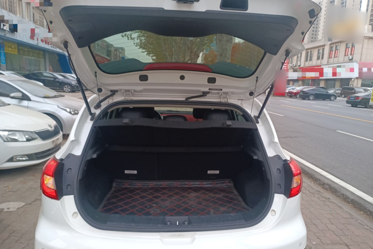 江汽集团 瑞风S2 2017款 1.5L CVT豪华智能型机舱底盘23