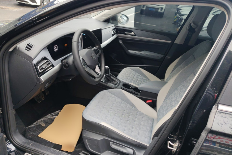大众 朗逸 2023款 300TSI DSG满逸版中控内饰19