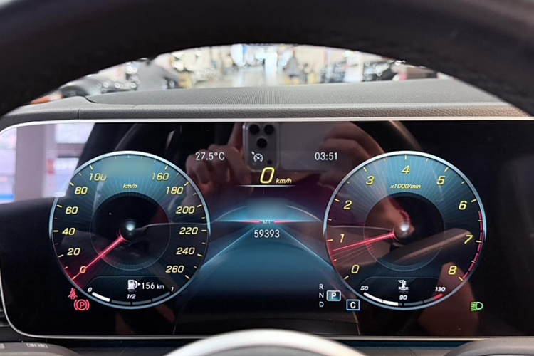 奔驰GLE轿跑 2020款 GLE 350 4MATIC 轿跑SUV 豪华型中控内饰7009