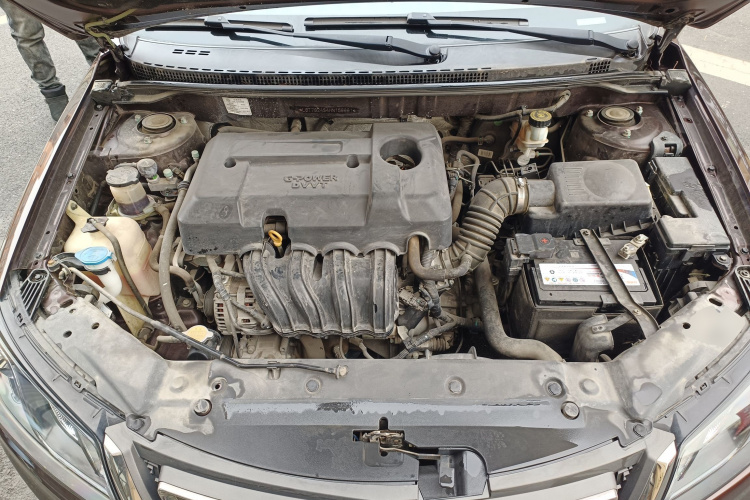 吉利汽车 帝豪 2017款 三厢百万款 1.5L 手动向上版机舱底盘24