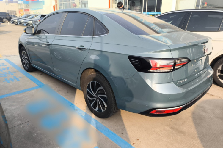 大众 朗逸 2023款 新锐 1.5L 自动新愿版车身外观4