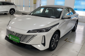 长安 逸动PHEV 2025款 智慧新蓝鲸 145KM 战舰版