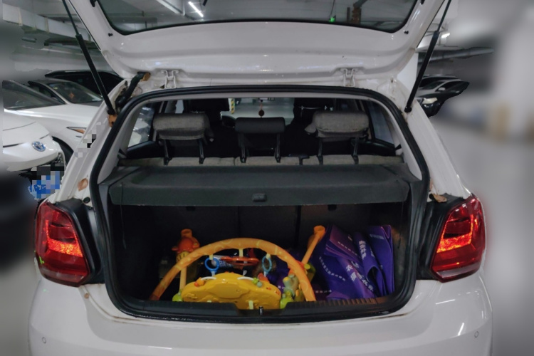 大众 Polo 2014款 1.6L 自动舒适版中控内饰23