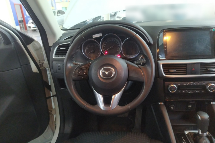马自达CX-5 2015款 2.0L 自动两驱都市型中控内饰13
