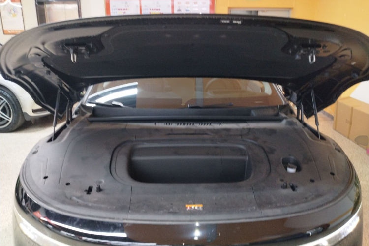 极氪007 2024款 四驱版 75kWh局部细节24