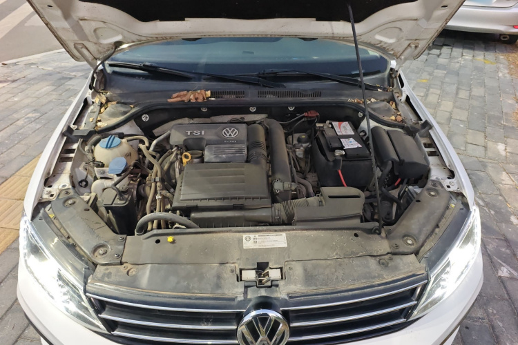 大众 速腾 2018款 280TSI DSG熠动版机舱底盘24