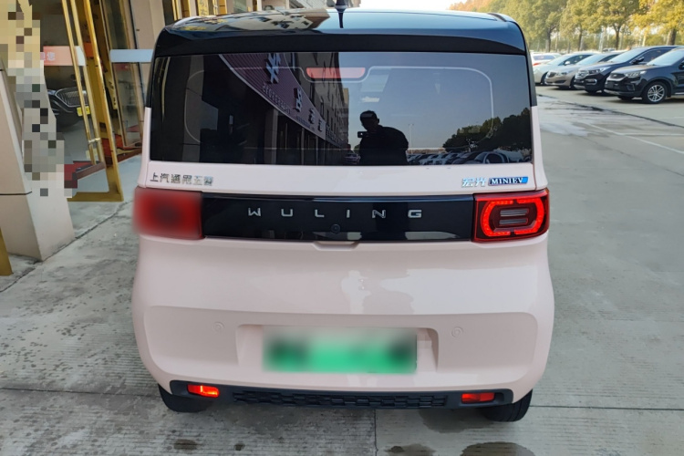 五菱汽车 宏光MINIEV 2022款 马卡龙臻享款 磷酸铁锂车身外观6