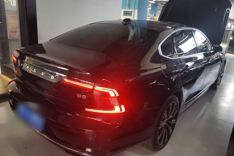 沃尔沃S90 2025款 B5 智雅豪华版车身外观6005