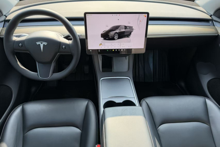 特斯拉 Model Y 2022款 改款 后轮驱动版中控内饰7002