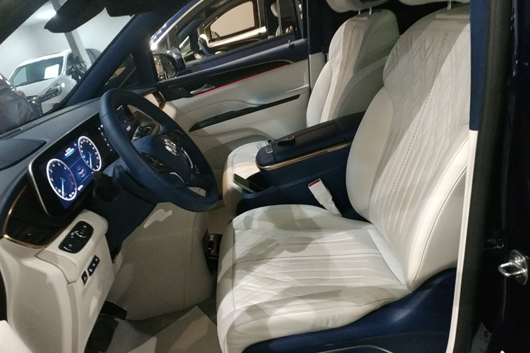 别克GL8 2020款 Avenir艾维亚 四座尊礼版局部细节19