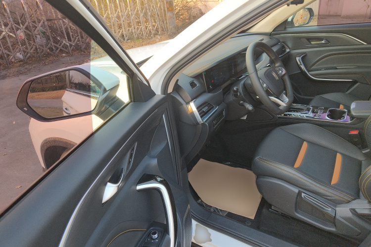 奔腾T77 2019款 230 TID 自动豪华型 国VI中控内饰20