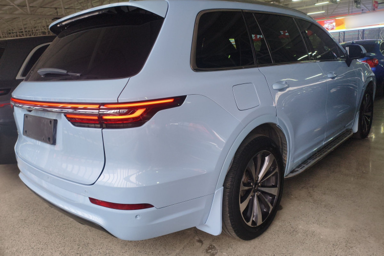 理想汽车 理想ONE 2020款 增程6座版车身外观7