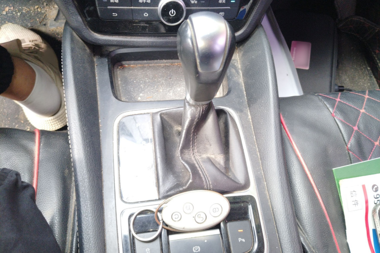 比亚迪 宋MAX 2017款 1.5T 自动智联豪华型 7座局部细节18