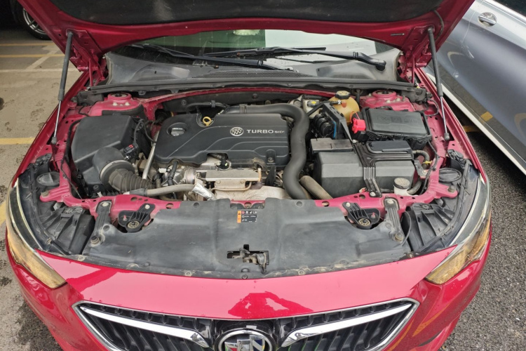 别克 君威 2017款 20T 精英型局部细节24