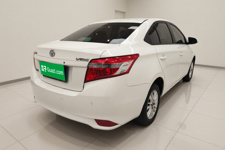 丰田 威驰 2014款 1.3L 手动型尚版车身外观7